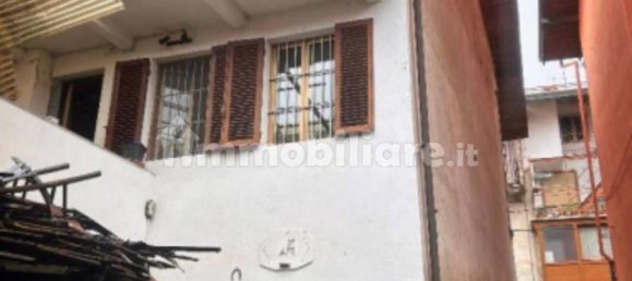 2 bedrooms Apartment in Valdilana, Italy No. 292445 3