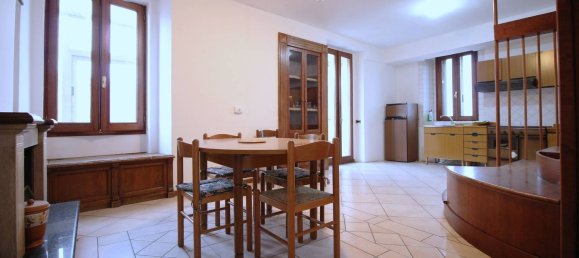 Квартира с 4 комнатами в Кьяравалле Чентрале, Италия № 276617 6