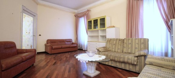 Квартира с 4 комнатами в Кьяравалле Чентрале, Италия № 276617 9