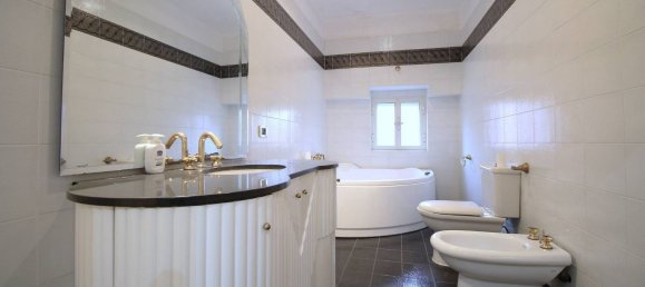 Квартира с 4 комнатами в Кьяравалле Чентрале, Италия № 276617 7