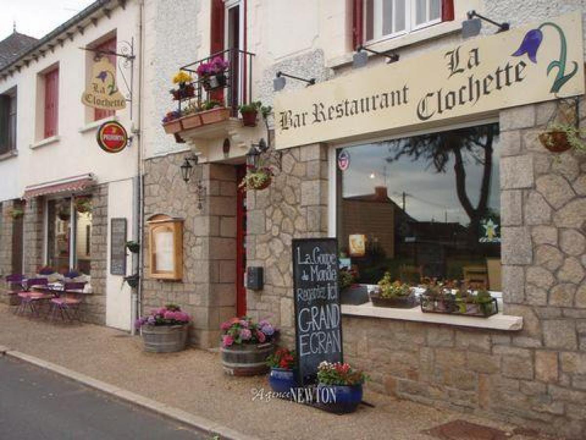 Escritório T3 em Credin, France N.º 18114