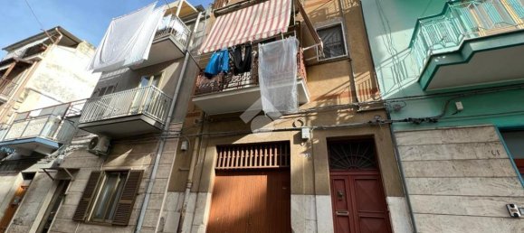 Apartamento de 3 divisões em Barletta, Italy N.º 70654 2