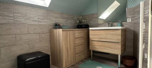 3 Schlafzimmer Haus in Gien, France, Nr. 256928 14