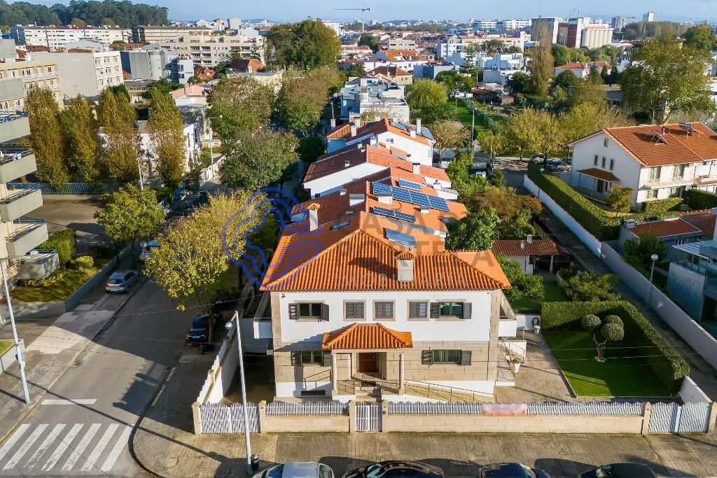 4غرفة منزل في Sao Mamede de Infesta, Portugal رقم 297194