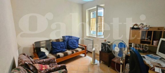 Casa de 3 habitaciónes en Messina, Italy No. 15570 5