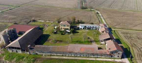 11 rooms House in Gaggiano, Italy No. 40835 17