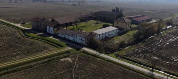 11 rooms House in Gaggiano, Italy No. 40835 14