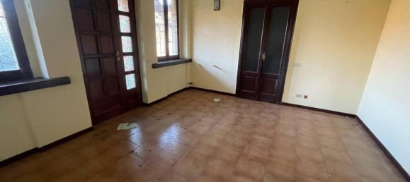 11 rooms House in Gaggiano, Italy No. 40835 21