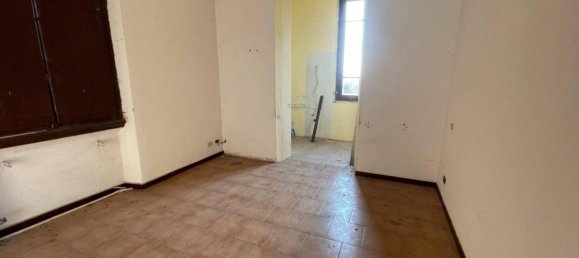 11 rooms House in Gaggiano, Italy No. 40835 23