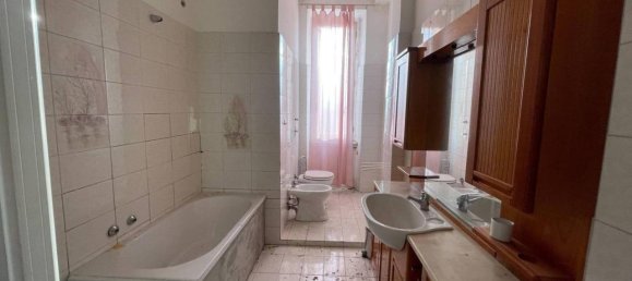 11 rooms House in Gaggiano, Italy No. 40835 25