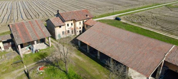 11 rooms House in Gaggiano, Italy No. 40835 12