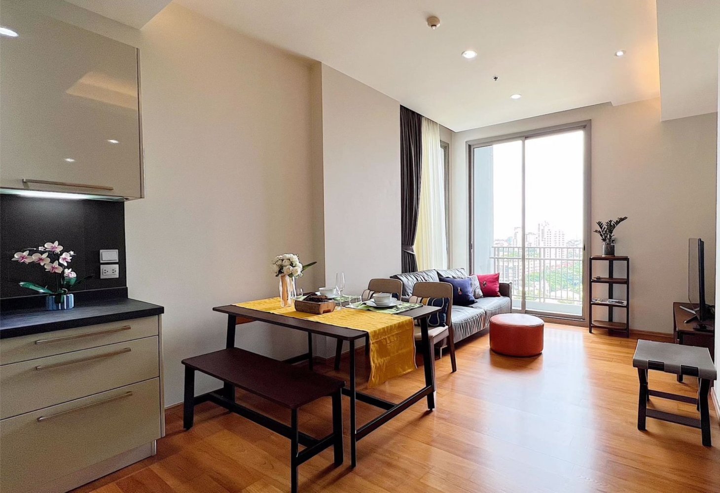 2 bedrooms Condo in Quattro by Sansiri Bangkok, Thailand No. 32488