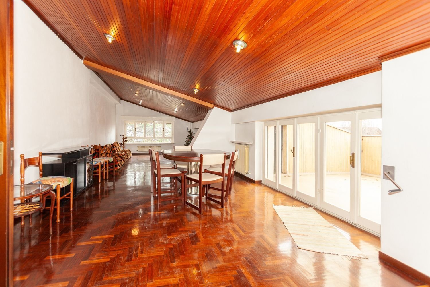 4-salle Appartement à Locate Varesino, Italy No. 68444