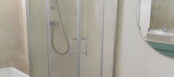 Apartamento de 2 dormitorios en Toulon, France No. 330119 2