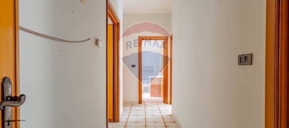 Apartamento de 7 habitaciónes en Triggiano, Italy No. 235001 11