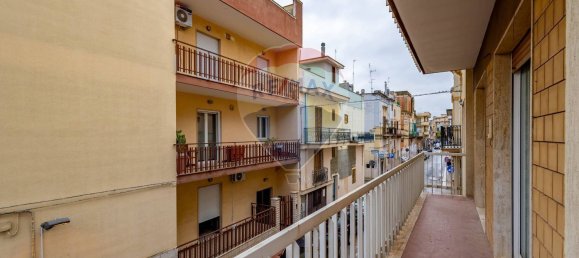 Apartamento de 7 habitaciónes en Triggiano, Italy No. 235001 5