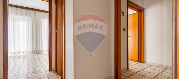 Apartamento de 7 habitaciónes en Triggiano, Italy No. 235001 10