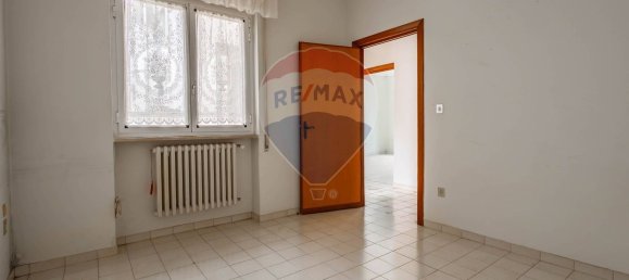 Apartamento de 7 habitaciónes en Triggiano, Italy No. 235001 18