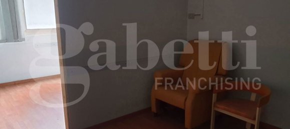 55m² Office in Torre Annunziata, Italy No. 344535 2