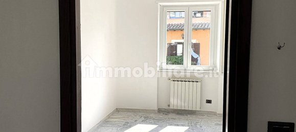 3 bedrooms Apartment in Rome, Italy No. 305402 17
