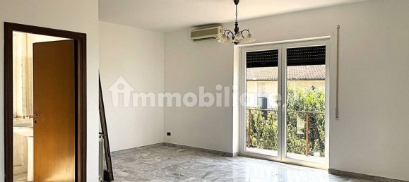 3 bedrooms Apartment in Rome, Italy No. 305402 3