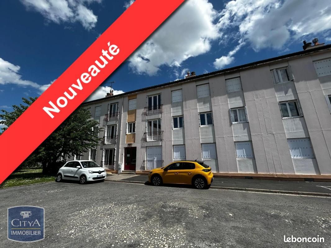 Квартира с 3 комнатами в Ангулем, Франция № 340593