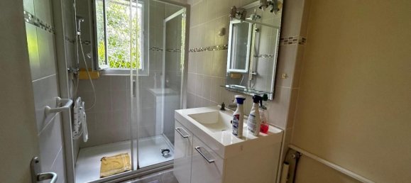 Квартира с 3 комнатами в Ангулем, Франция № 340593 8