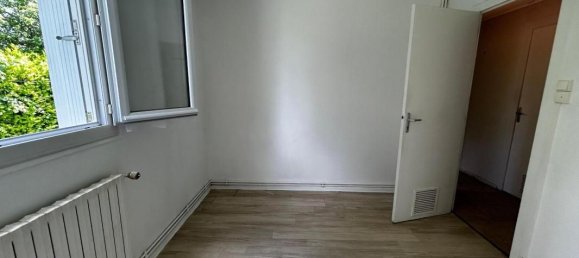 Квартира с 3 комнатами в Ангулем, Франция № 340593 9