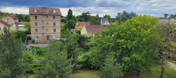 Estudio en Saint-Germain-en-Laye, France No. 347019 2