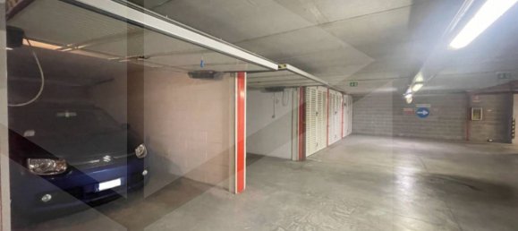 Garaje de 1 habitación en Milan, Italy No. 241277 3