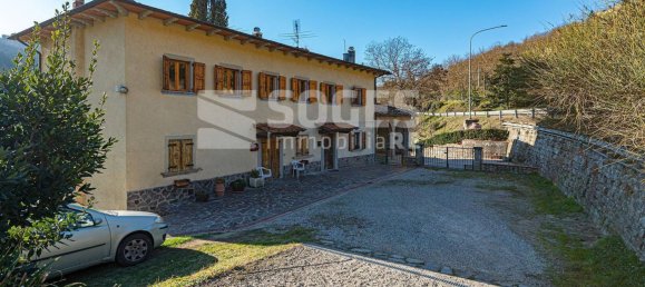 Apartamento de 5 habitaciónes en Arezzo, Italy No. 79485 2