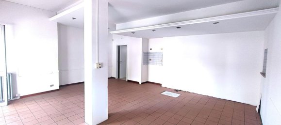 40m² Commercial property in Pinerolo, Italy No. 299572 7