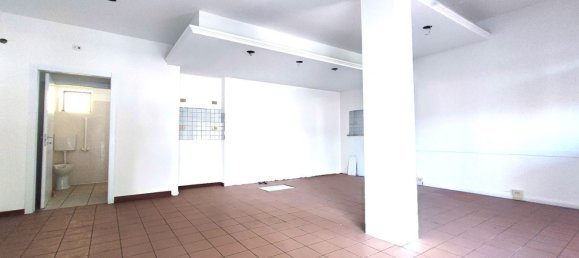 40m² Commercial property in Pinerolo, Italy No. 299572 3