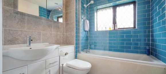 4 bedrooms House in Farnborough, United Kingdom No. 10523 10