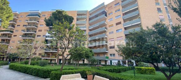 Apartamento T3 em Bari, Italy N.º 371114 23