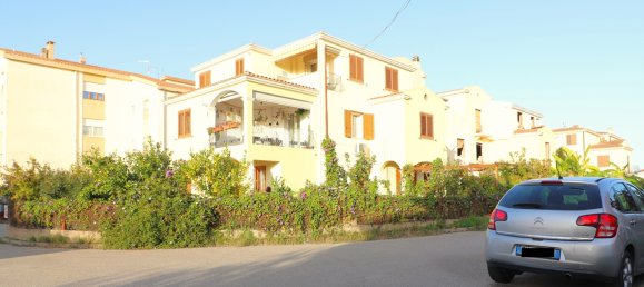 Квартира с 3 комнатами в Тортоли, Италия № 152232 22