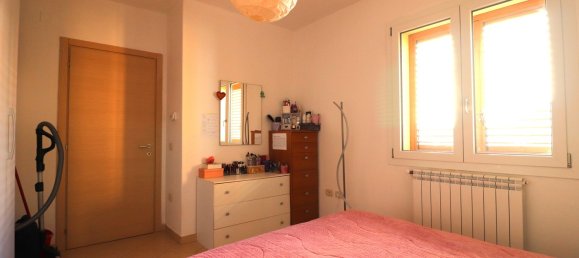 Квартира с 3 комнатами в Тортоли, Италия № 152232 5