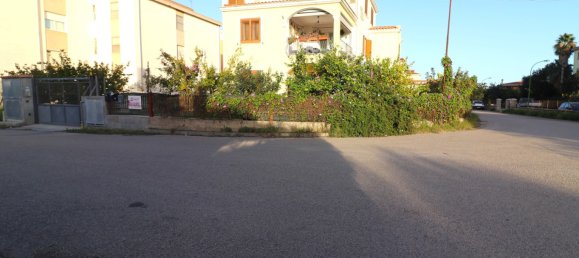 Квартира с 3 комнатами в Тортоли, Италия № 152232 23