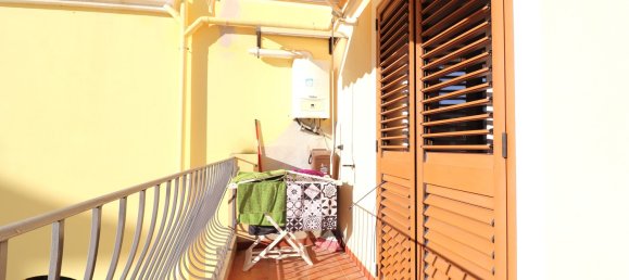 Квартира с 3 комнатами в Тортоли, Италия № 152232 13