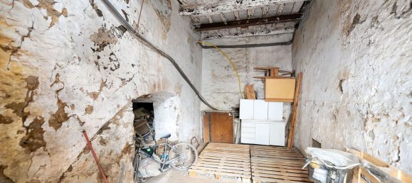 5 rooms Apartment in Cortona, Italy No. 281175 15