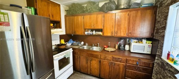 4 chambres villa à vendre à Miami, Miami-Dade, Florida, USA № 615655 13