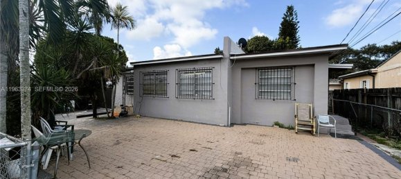 4 chambres villa à vendre à Miami, Miami-Dade, Florida, USA № 615655 3