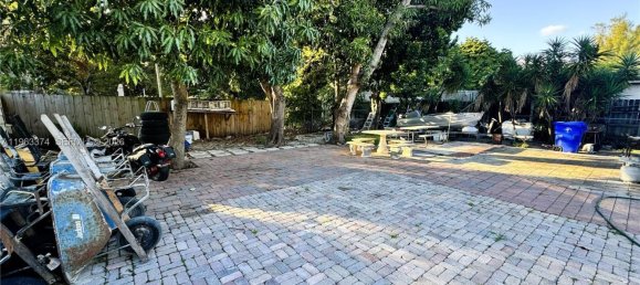 4 chambres villa à vendre à Miami, Miami-Dade, Florida, USA № 615655 10