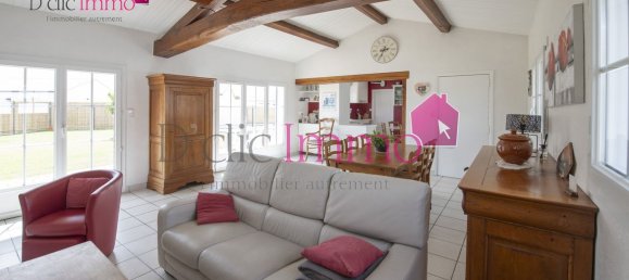 3 bedrooms House in Soullans, France No. 363380 3