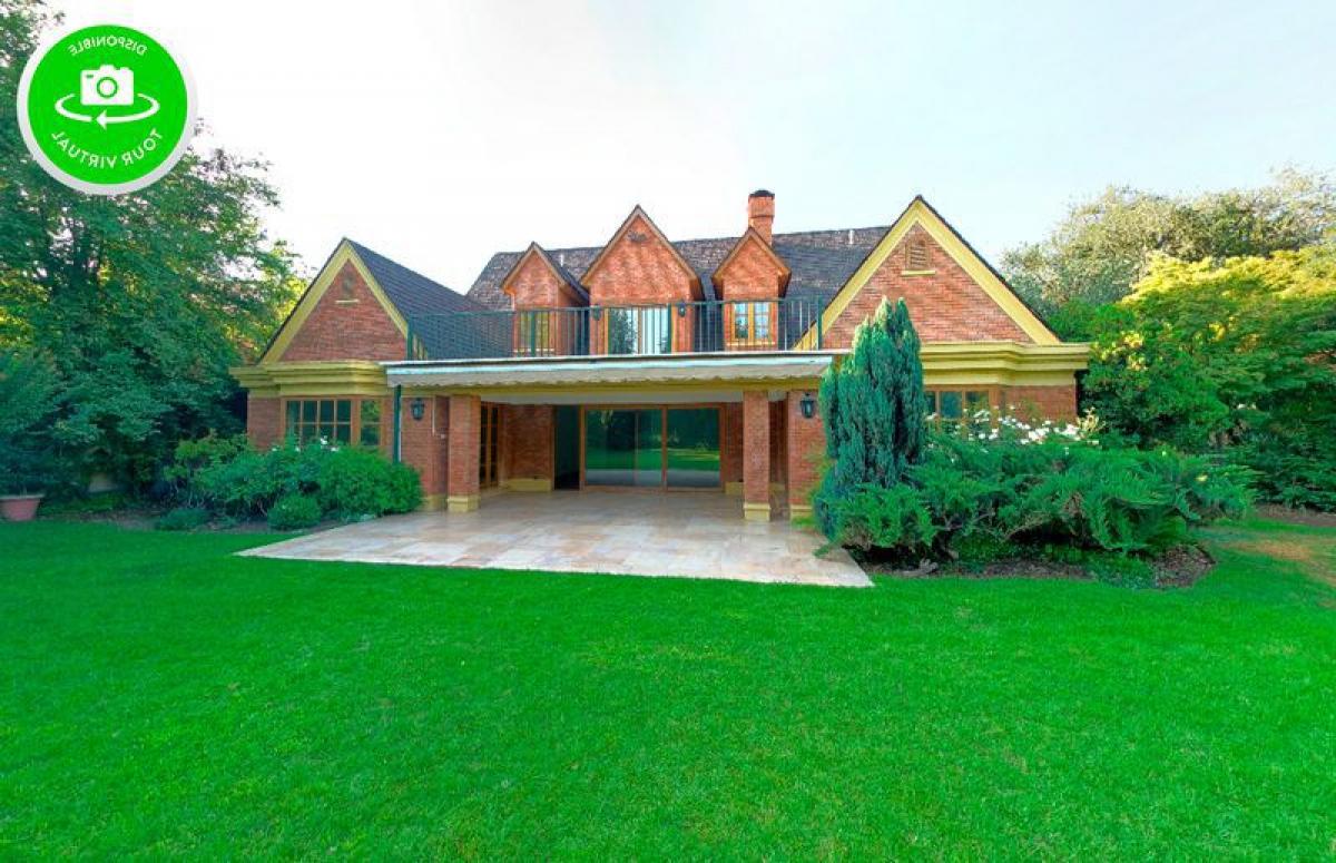 5 bedrooms House in Santiago, Chile No. 4165