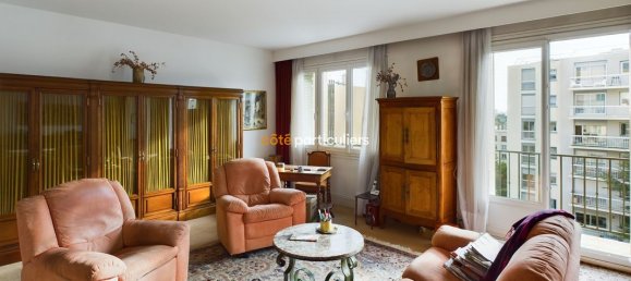 3 bedrooms Apartment in Clamart, France No. 173627 3