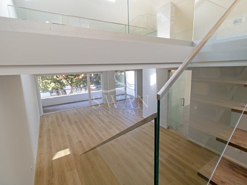 3 chambres Duplex à Cascais, Portugal No. 130010