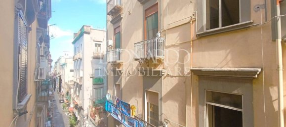 3 bedrooms Apartment in Naples, Italy No. 328867 6