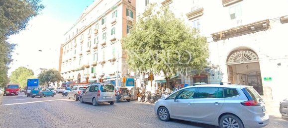 3 bedrooms Apartment in Naples, Italy No. 328867 18