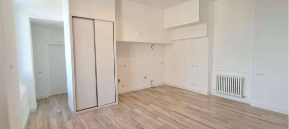 Квартира с 1 спальней в Комерио, Италия № 283513 7